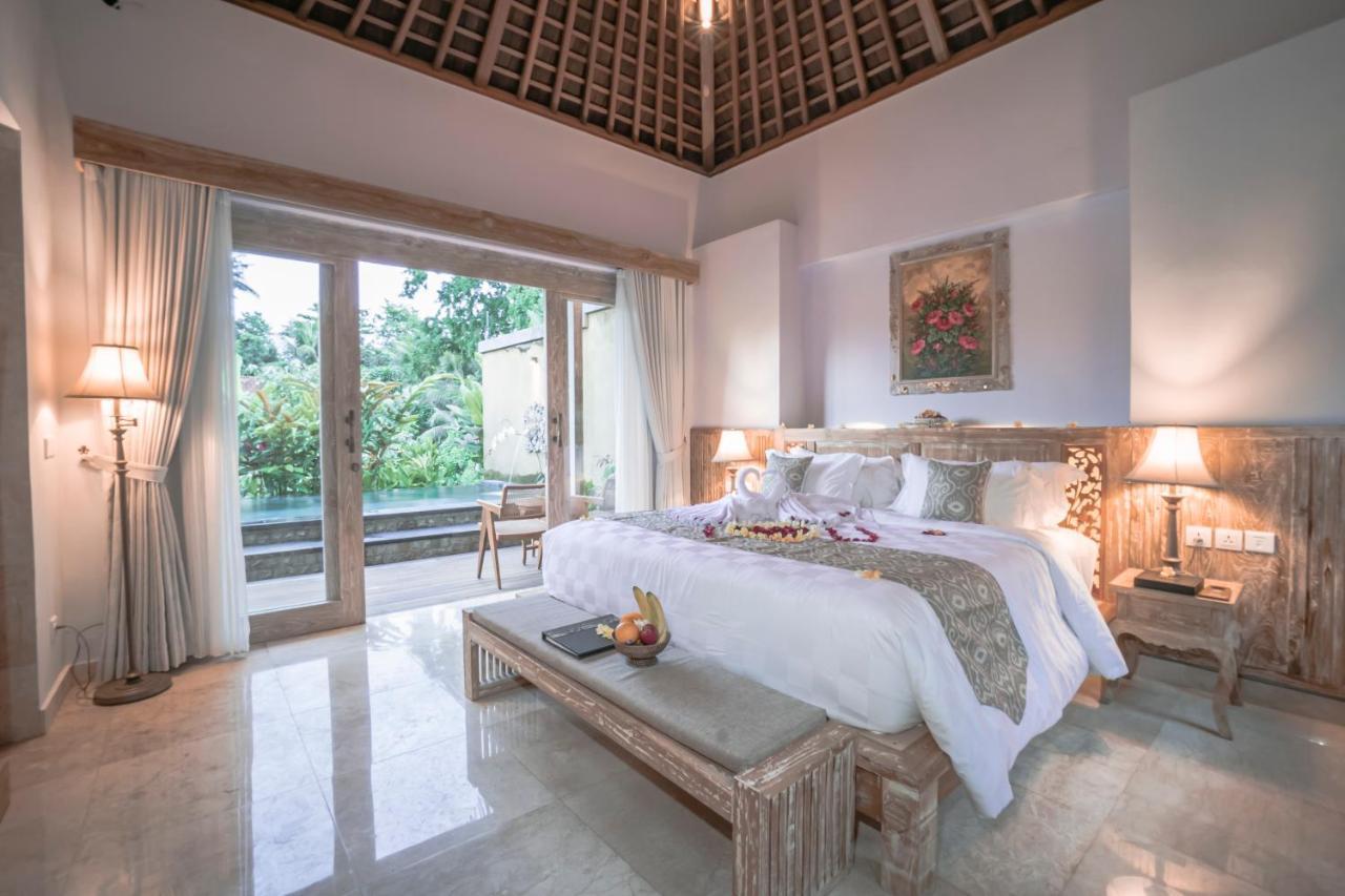Weda Cita Resort And Spa By Mahaputra Ubud  Ngoại thất bức ảnh A bedroom at the hotel