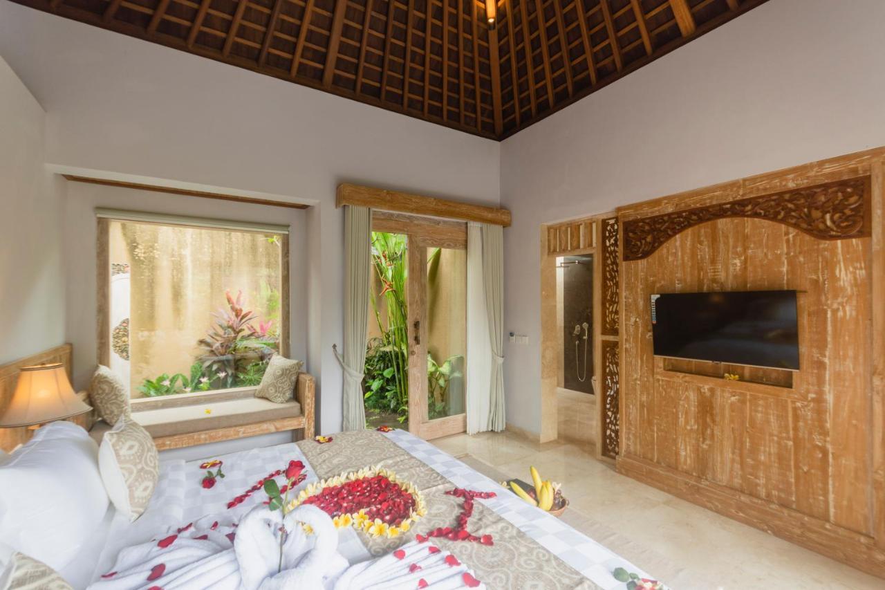 Weda Cita Resort And Spa By Mahaputra Ubud  Ngoại thất bức ảnh A bedroom at the resort